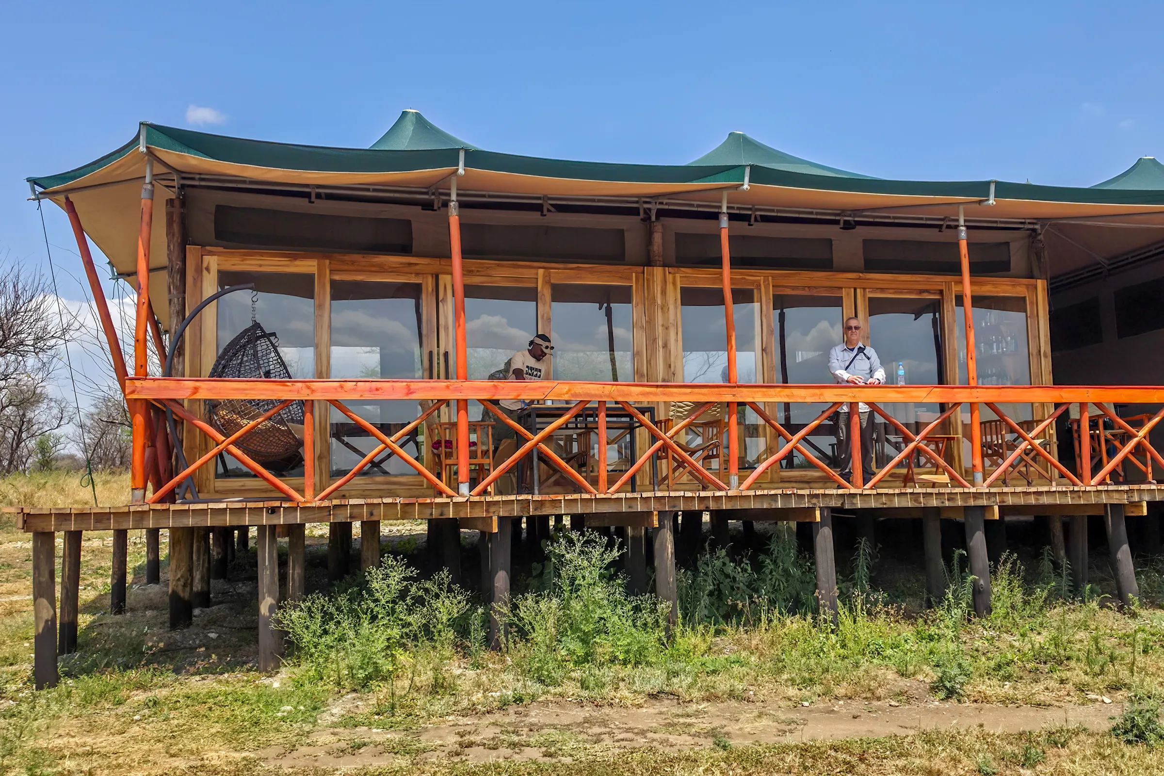Camping & mobile camps